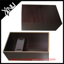 Caja de corbata de madera marrón